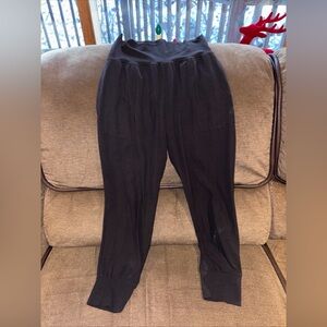 Athleta Salutation Joggers Powervita In Black Size XSp Athleisure Comfort Pants